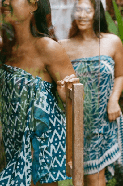 INDIGO Sarong "Aloha "